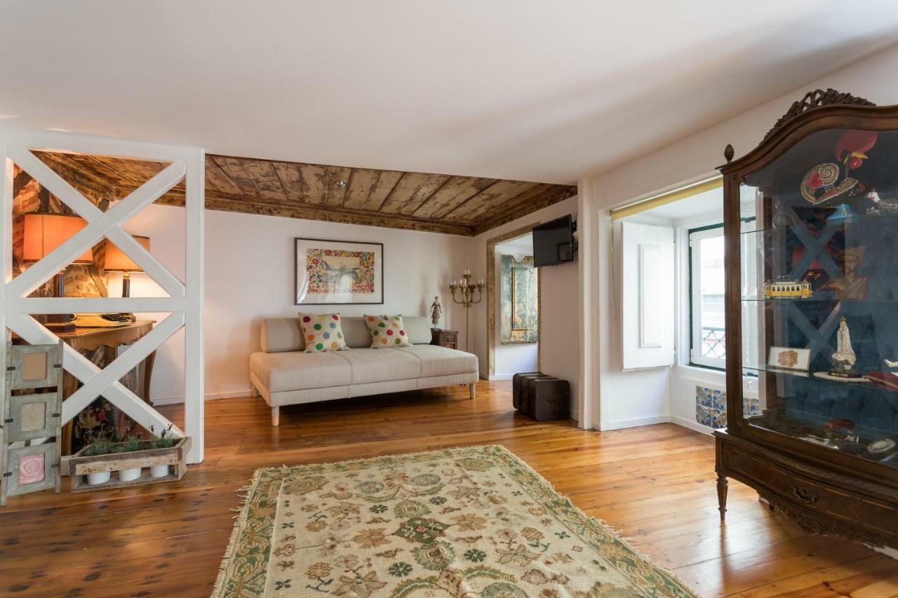 ליסבון Charming Apartment Travessa Do Alcaide מראה חיצוני תמונה